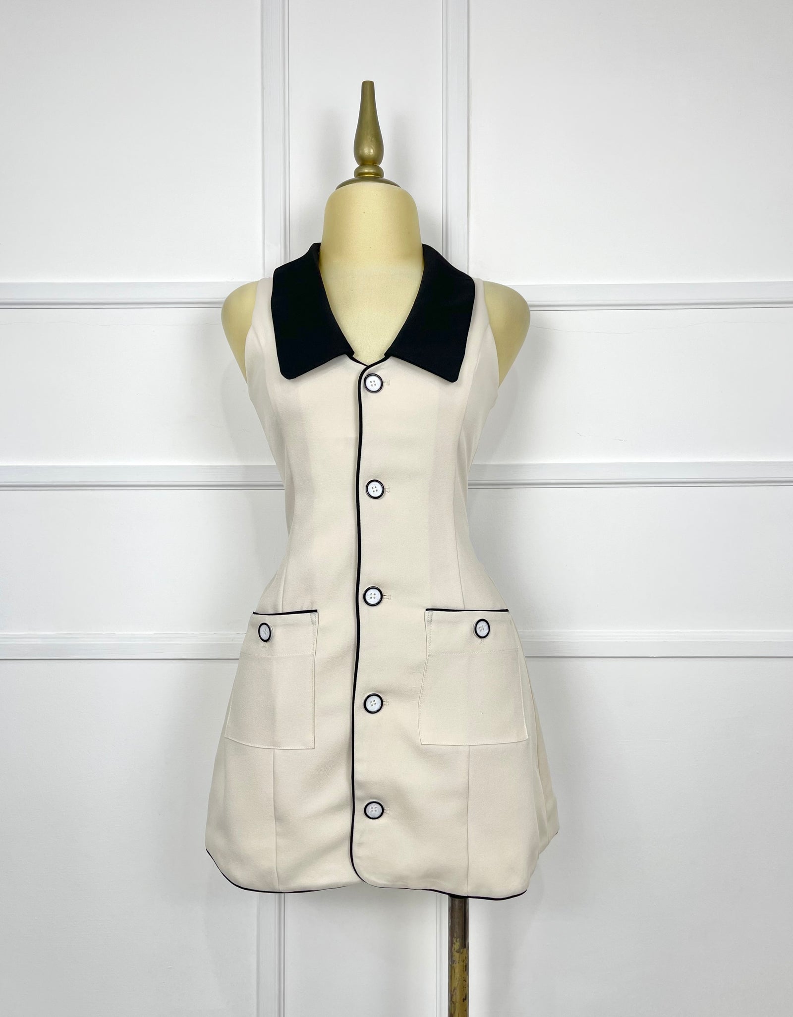 Vestido tipo blazer con botones