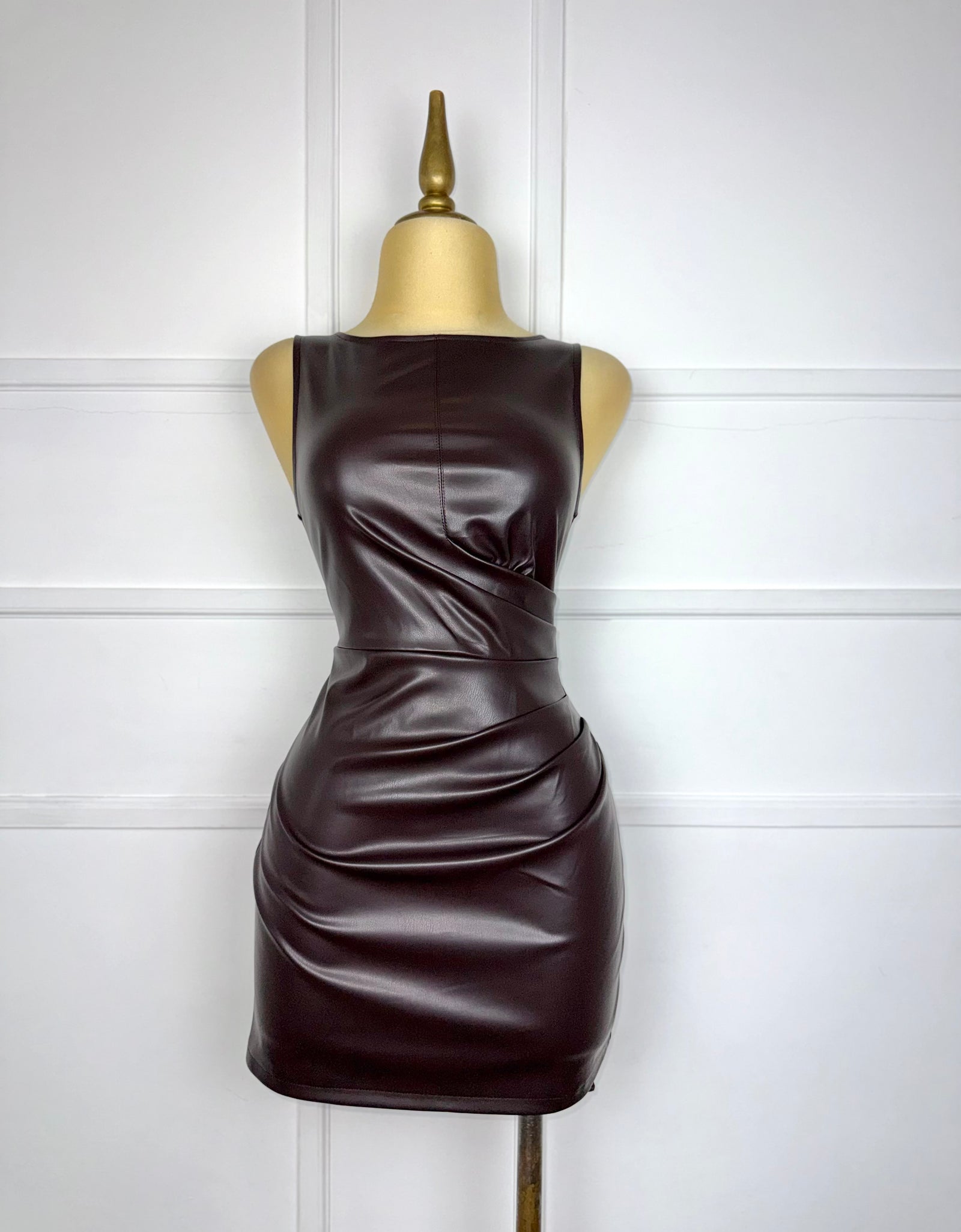 Vestido café chocolate vinipiel