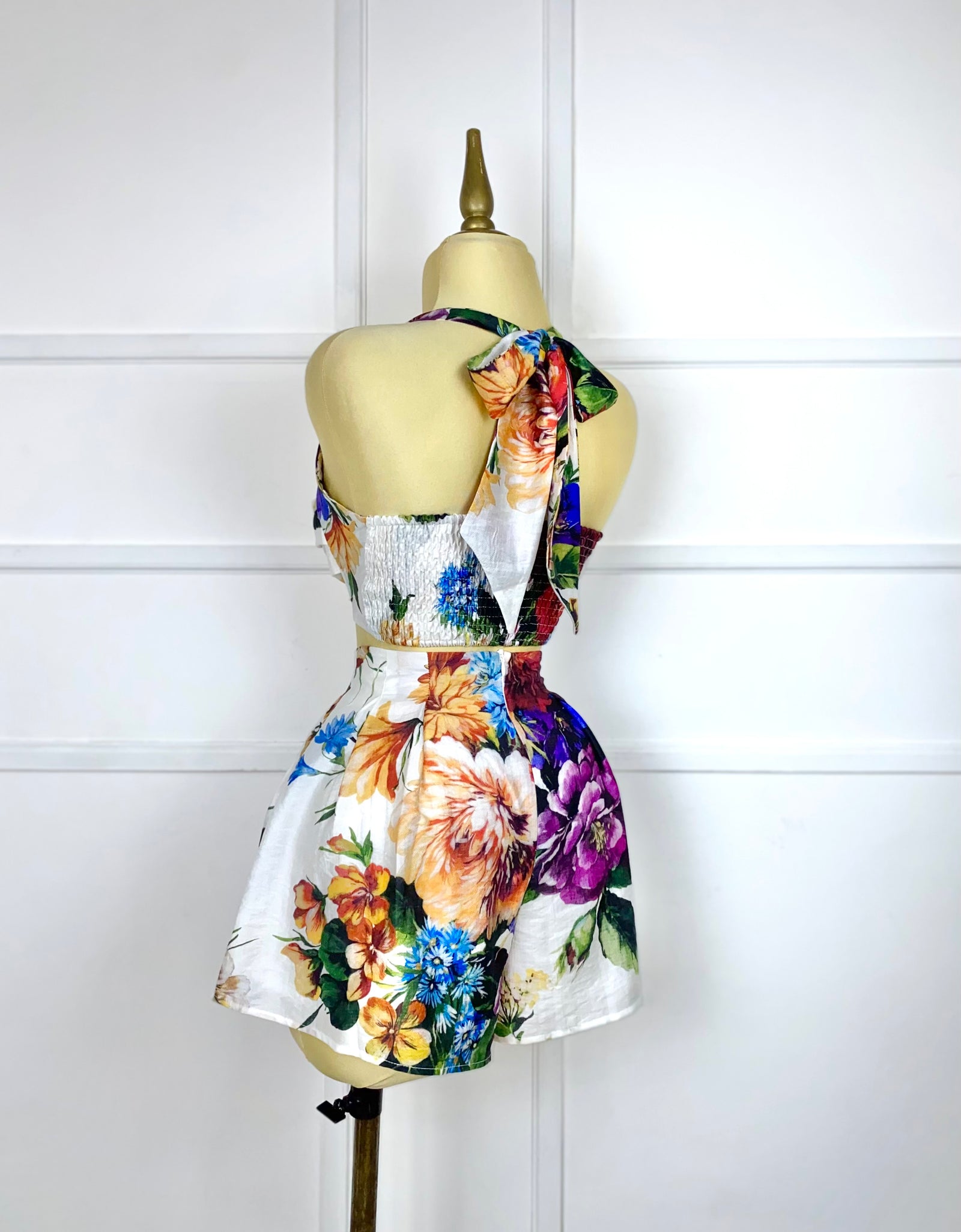 Set blanco con estampado flores