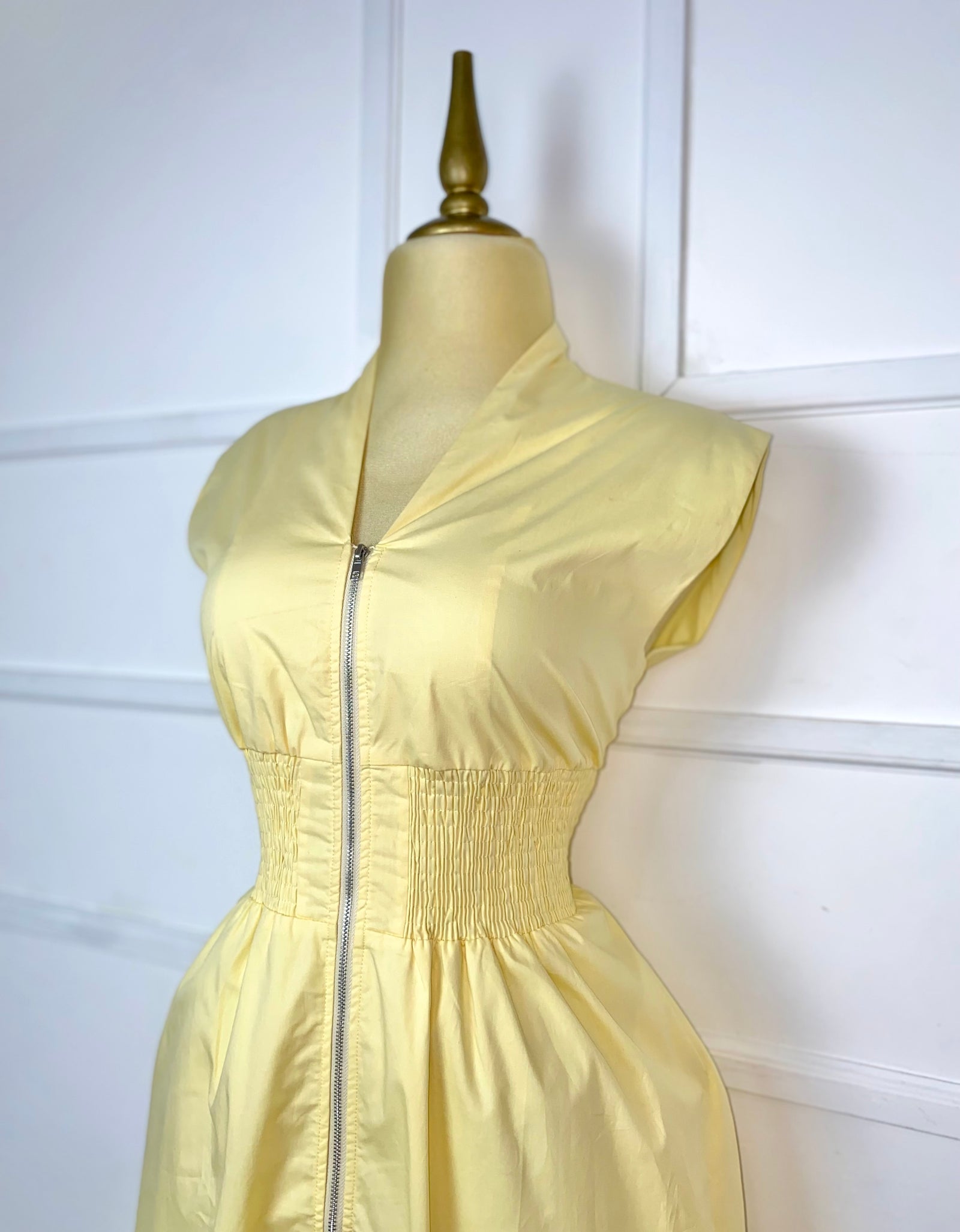 Vestido amarillo midi