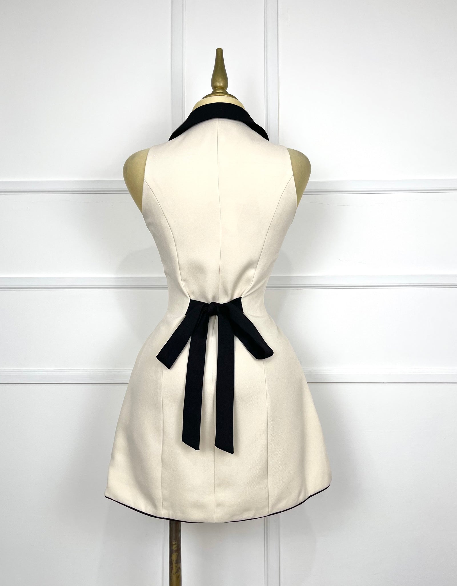 Vestido tipo blazer con botones