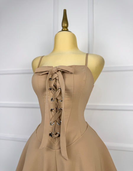 Jumper cafe corto con listones