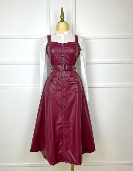 Vestido tinto vinipiel con cinto