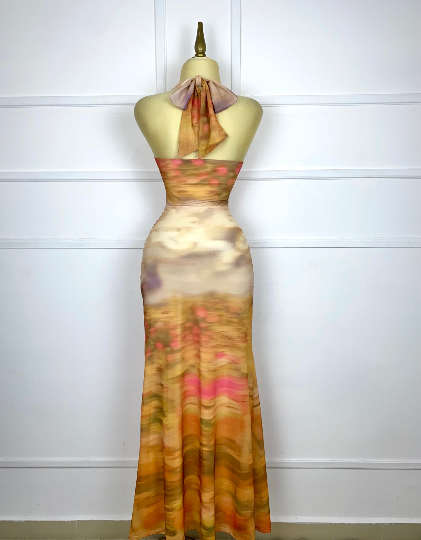 Vestido mesh estampado con hebillas