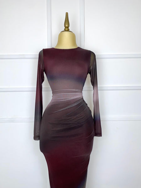 Vestido drapeado en colores tintos