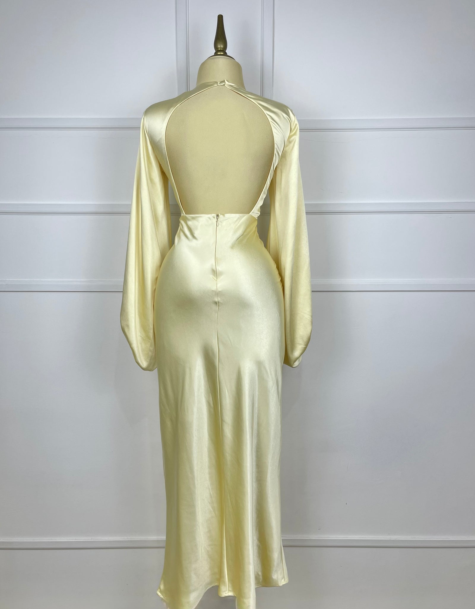 Vestido amarillo manga larga