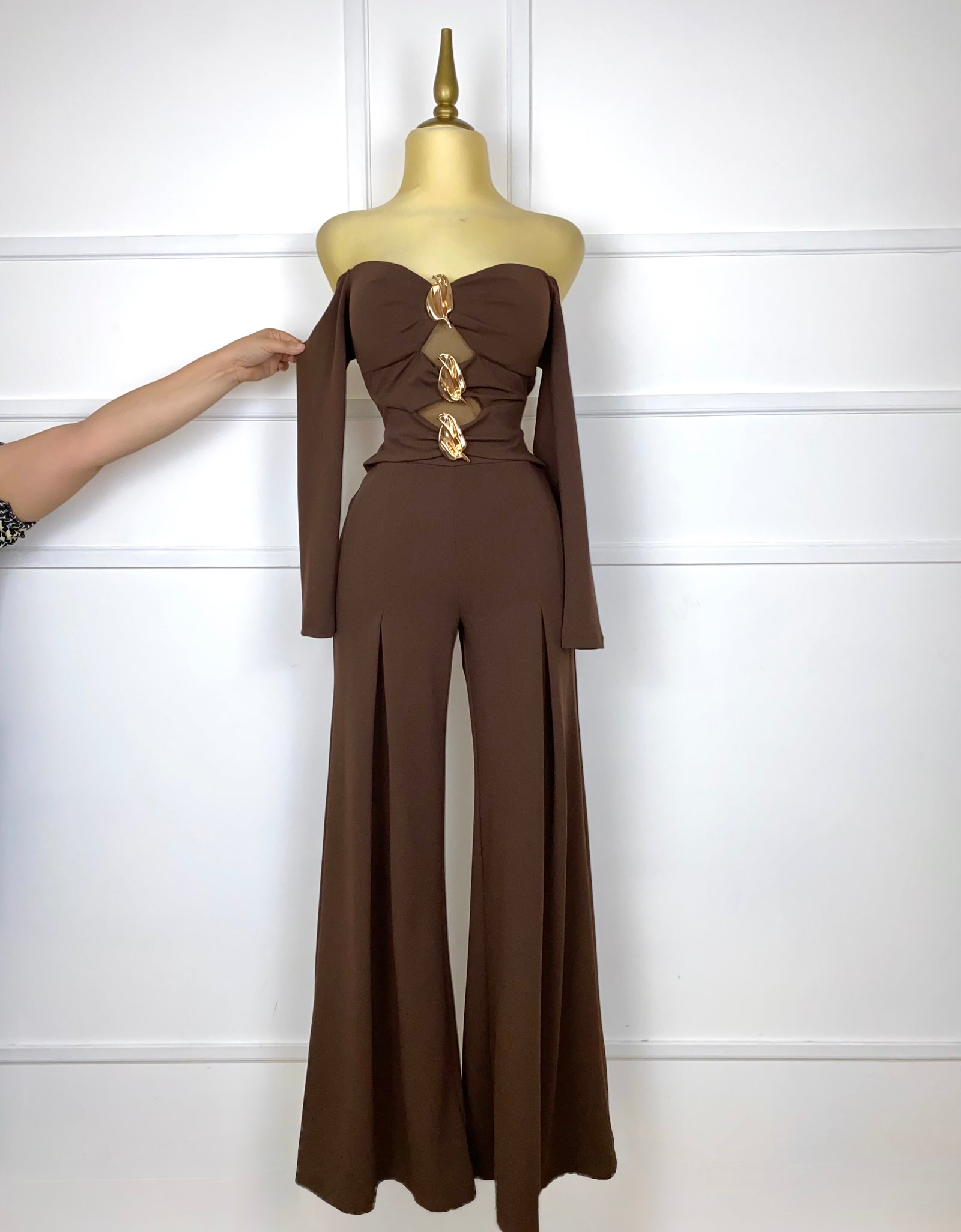 Palazzo café a los hombros