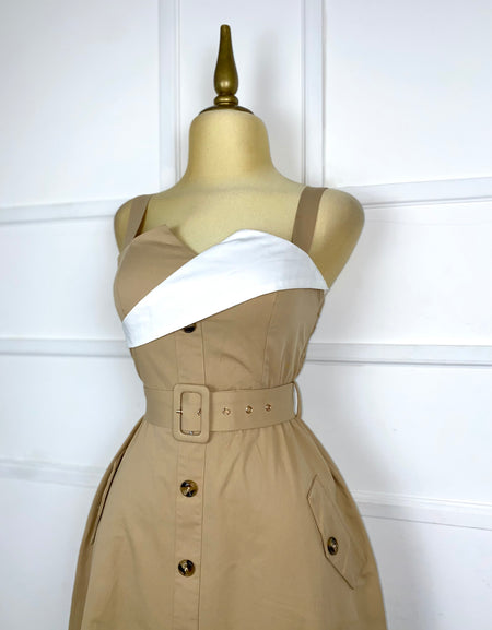 Vestido midi kaki con detalle blanco