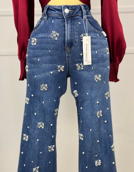 Pantalón de mezclilla con pedrería