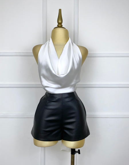 Blusa blanca satinada