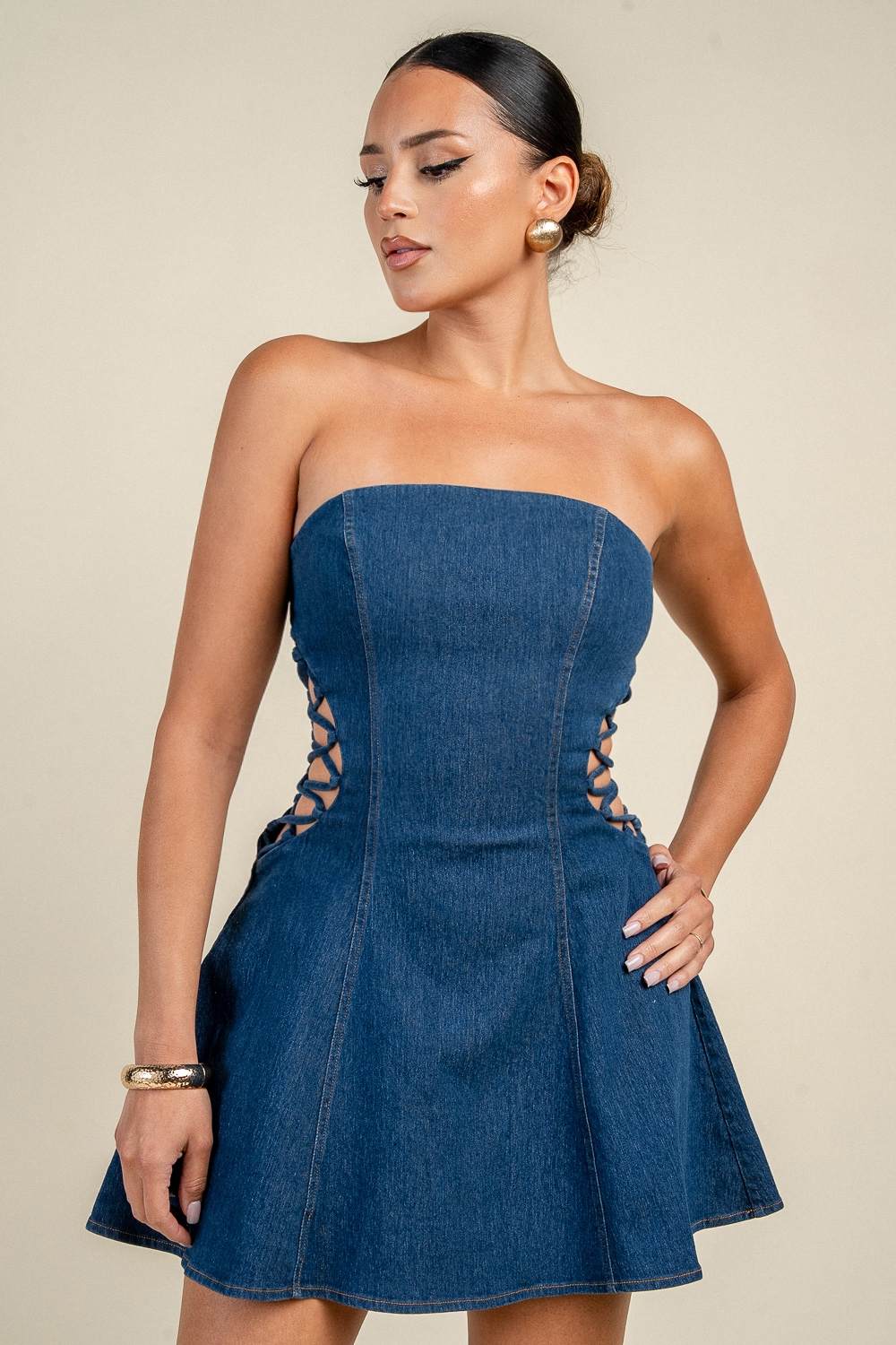 Vestido corto mezclilla con aberturas