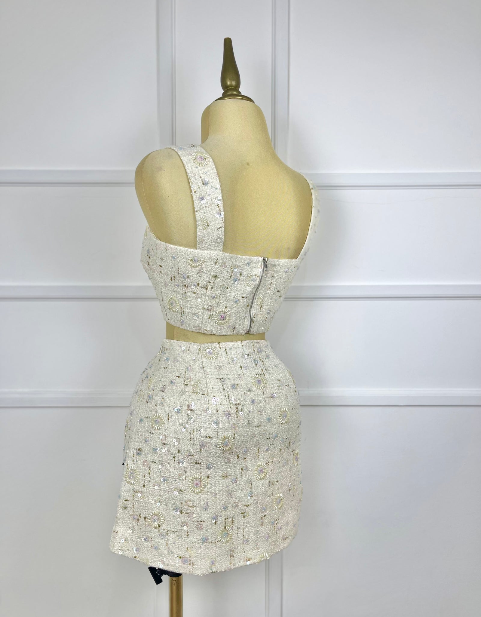 Set beige tweed con aplicaciones
