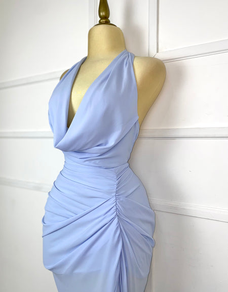 Vestido baby blue asimétrico