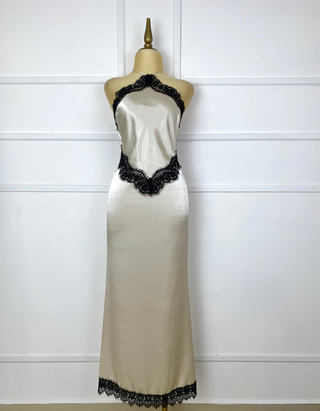 Vestido satinado con encaje